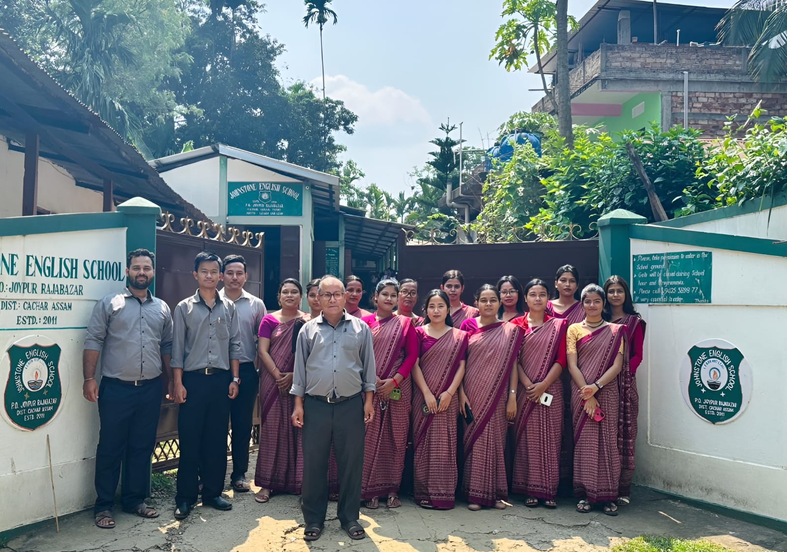 About us teachers group photos